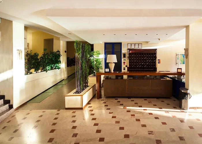 Araba Fenice Village